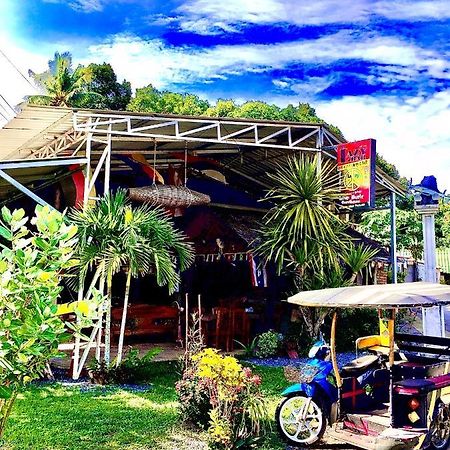 The Lazy Bar And Guesthouse Krabi town Buitenkant foto
