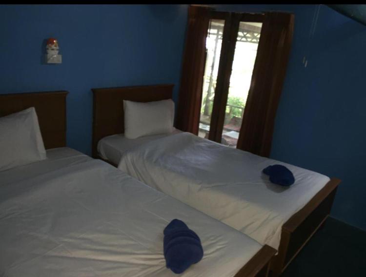 The Lazy Bar And Guesthouse Krabi town Buitenkant foto