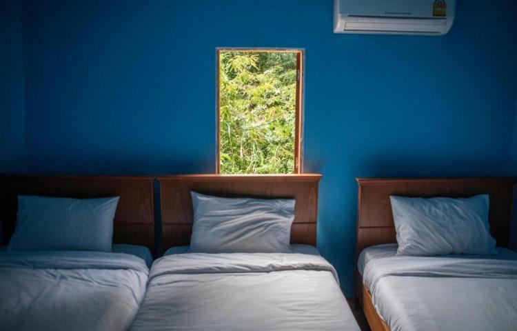 The Lazy Bar And Guesthouse Krabi town Buitenkant foto